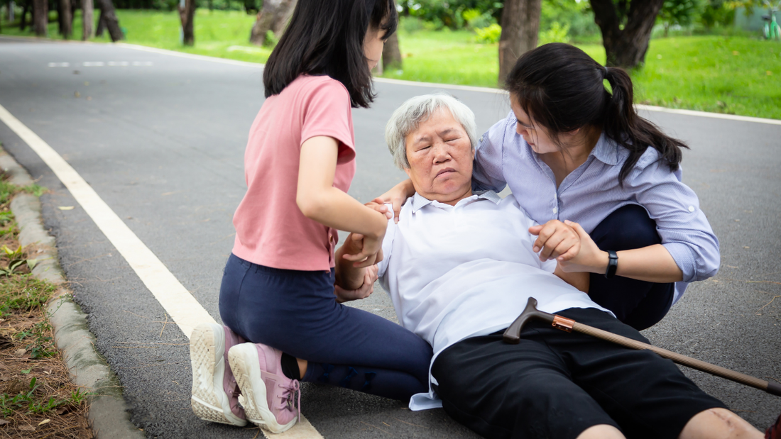How Can Automatic Fall Detection Support Seniors During Everyday Routines? 