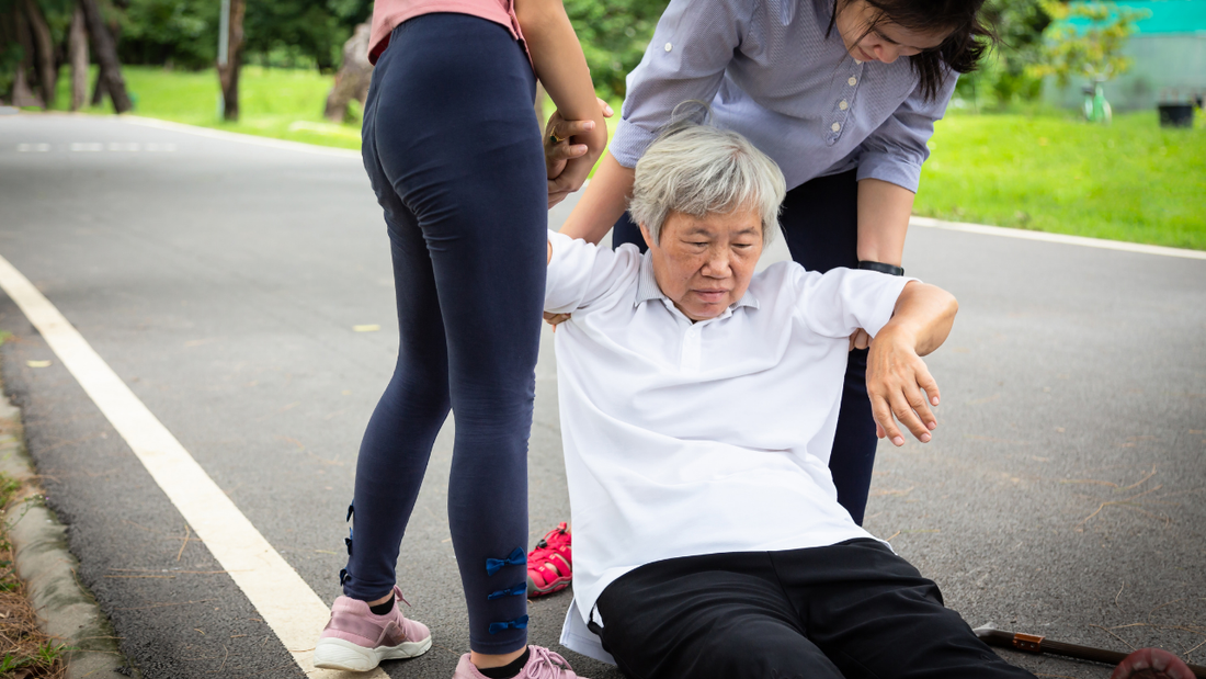 How Can Seniors Prepare for Sudden Dizziness or Fainting Episodes? 