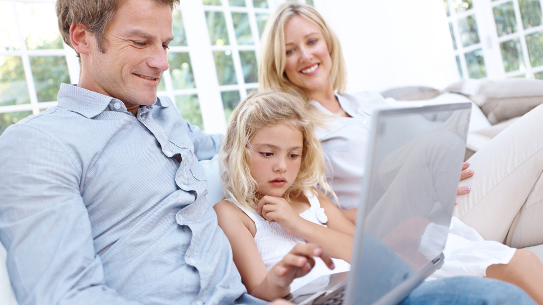 How Does Technology Improve Coordination Between Families and Responders? 