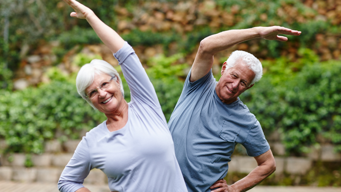 What Makes a Simple Emergency Watch Suitable for Active Seniors? 